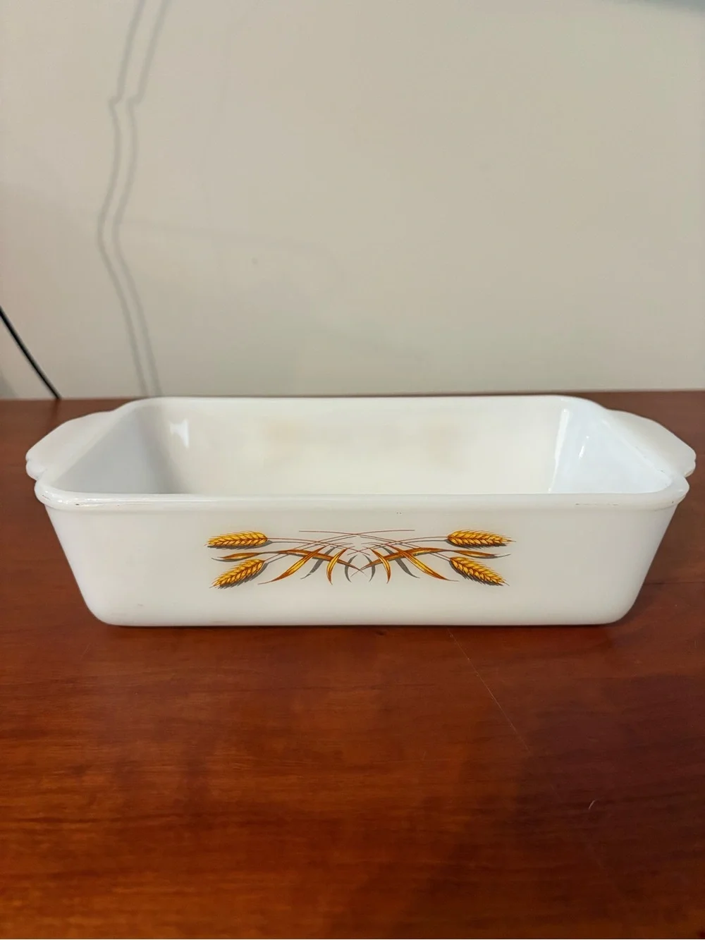 Fire-King Golden Wheat Vintage Milk Glass 10x7 Baking Dish USA